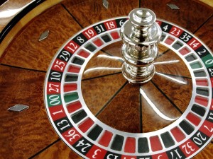 Roulette eller rulett er at av de aller mest populære casinospillene. Denne finner du i flere varianter blant annet hos Betsson